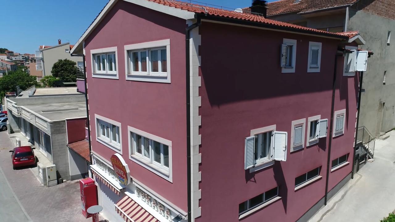 Apartmani Lukic Спліт Екстер'єр фото