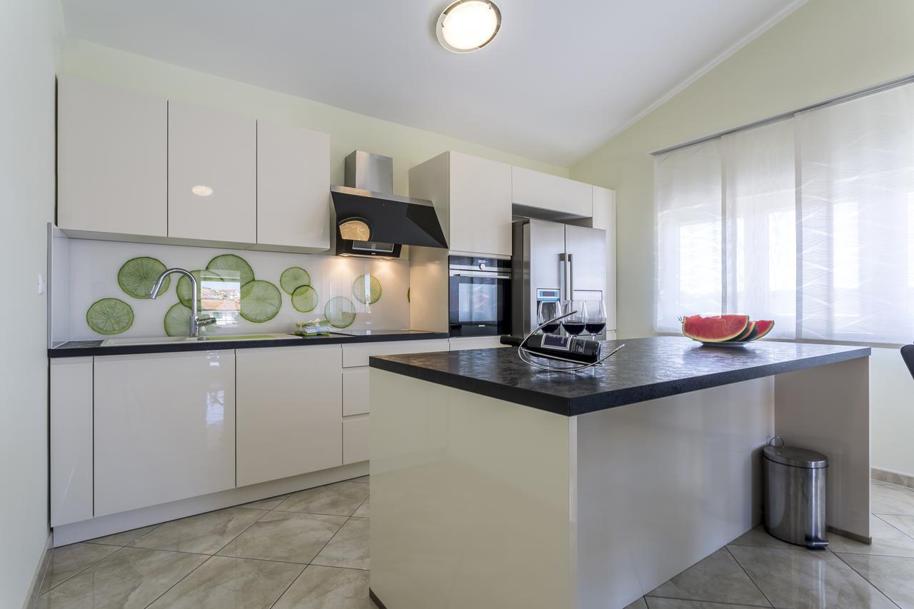 Apartmani Lukic Спліт Екстер'єр фото