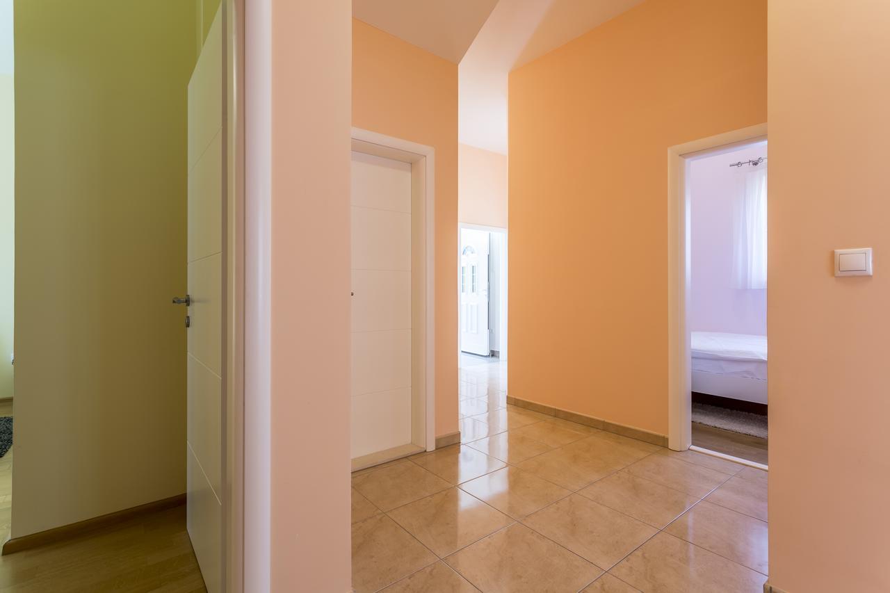 Apartmani Lukic Спліт Екстер'єр фото